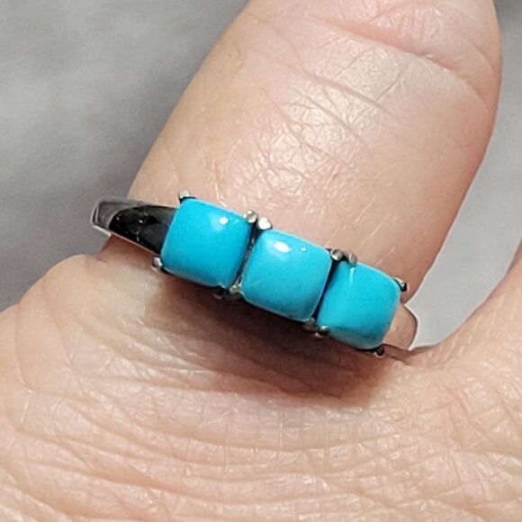 Sleeping Beauty Turquoise 3 Stone Ring - Picture 3 of 12